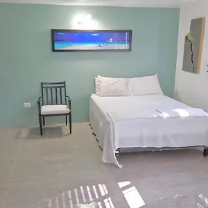 Guest house Amharic, Kingston